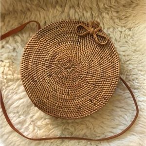 Bembien round straw bag